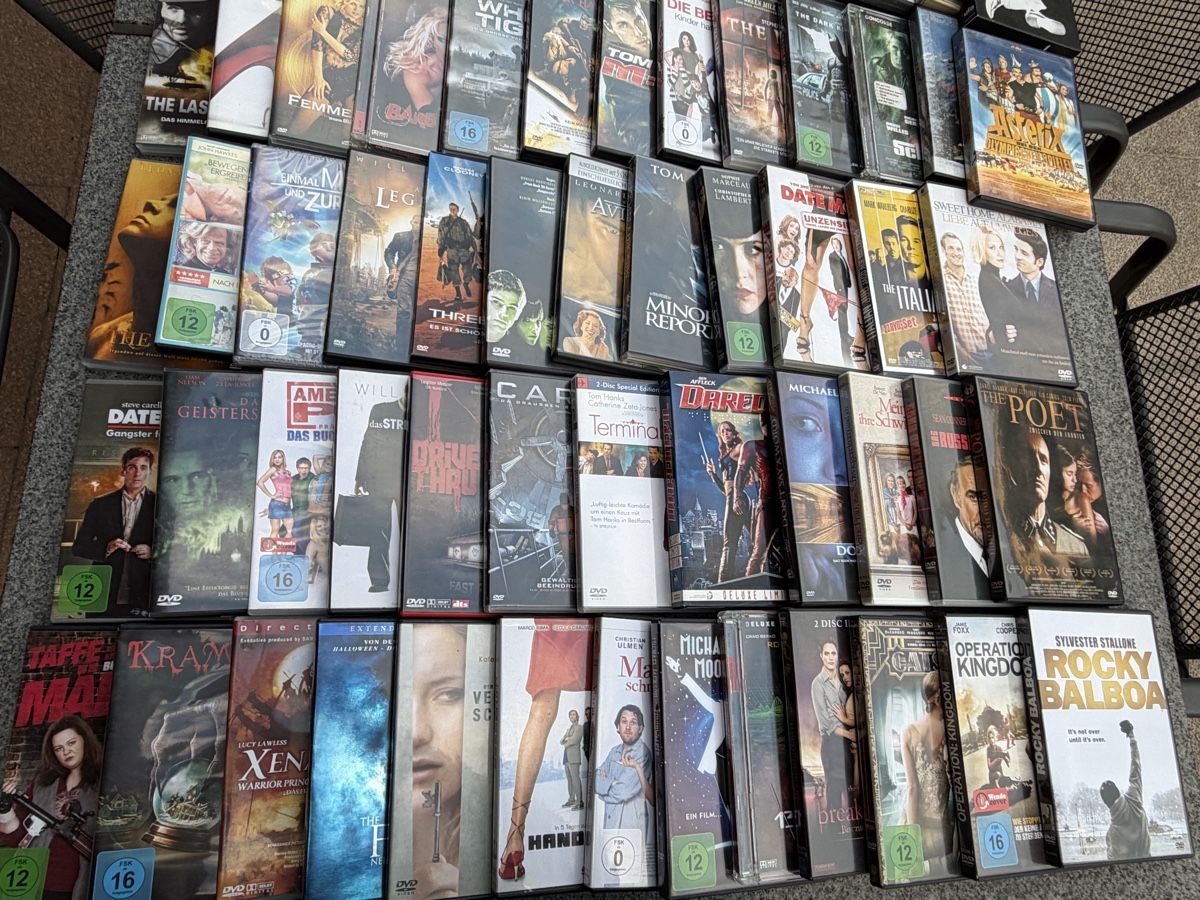 Tutti i DVDs: Ca 135 Stk DVD Filme Sammlung – Usato da Deitingen venduto da Himhip 1