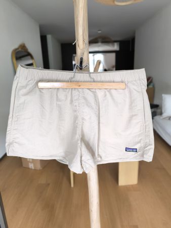 Patagonia Women's Barely Baggies™ Shorts 2½" – Grösse L
