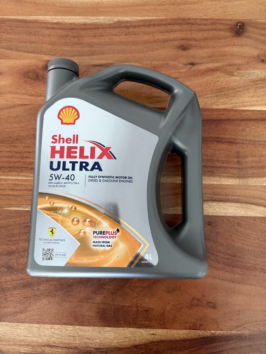 Shell Huiles et additifs: Shell Helix Ultra 5W-40 – Neuf avec emballage d'origine à Ennetbürgen par matm00