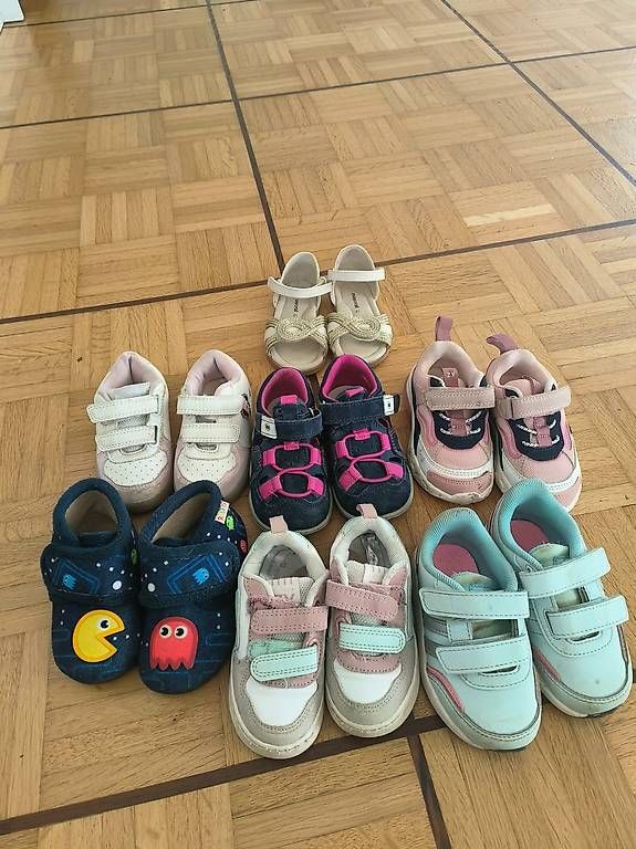 Scarpe per ragazzi: Alle Schuhe im Set 14.- – Usato da Lustmühle venduto da Fabianagneuk