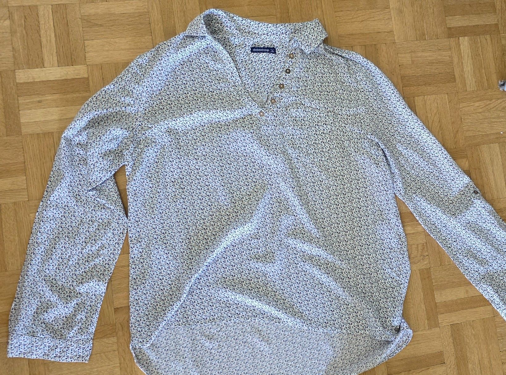 Camicette: Chemise/Blouse Bonobo – Usato da Yverdon-les-Bains venduto da van_dq65 1