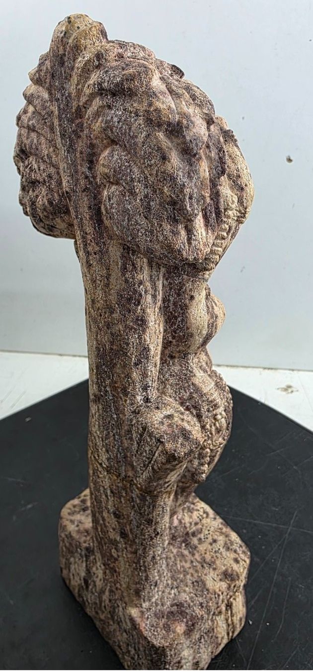 Statuette: Steinfigur Apsara – handgeschnitzte Tempeltänzerin – Usato da Flums venduto da Flumsantik 4