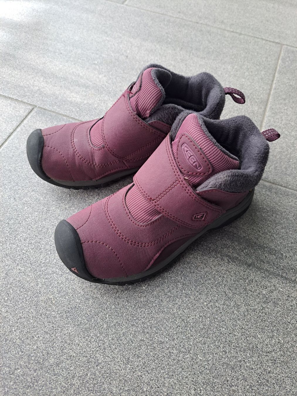 Keen Scarpe per ragazze: Keen Schuhe Gr 31 – Usato da Bünzen venduto da nagyagi111mail