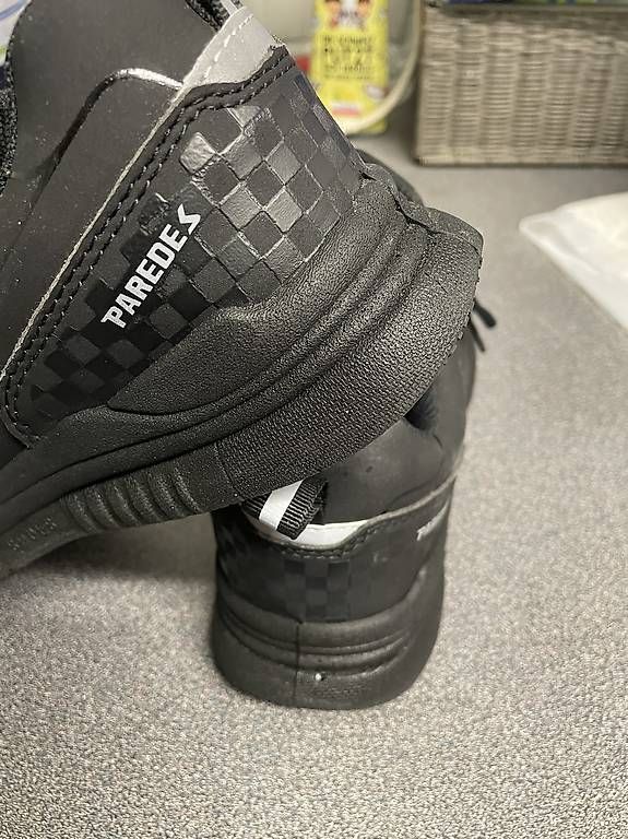 Scarpe da donna: Sicherheitsschuhe Gr 40 – Usato da Rupperswil venduto da Dexaner59 2