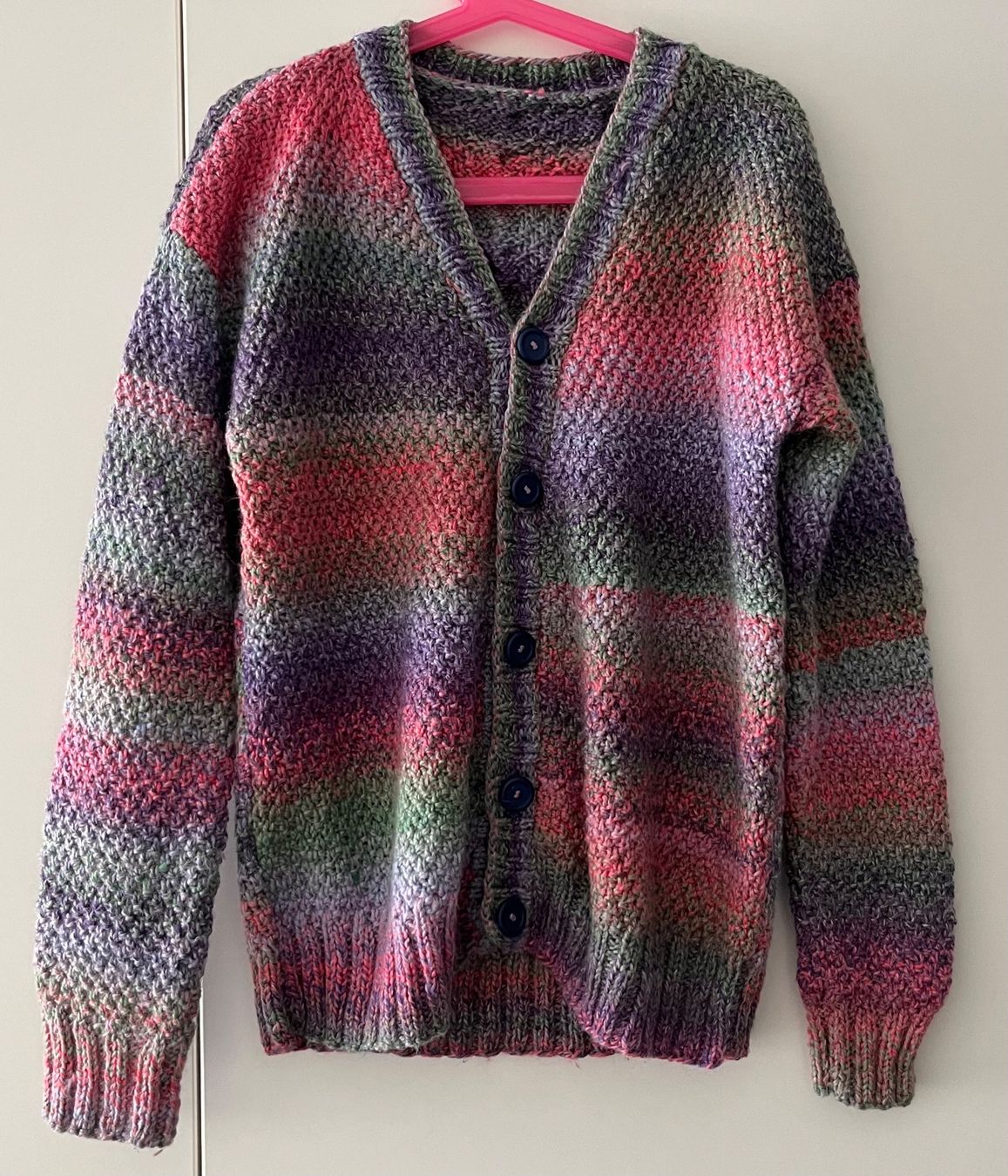 Jacken & Mäntel: Handgestrickte Kinder Strickjacke bunt gestreift Grösse 140 – Gebraucht aus Basel von Lila11