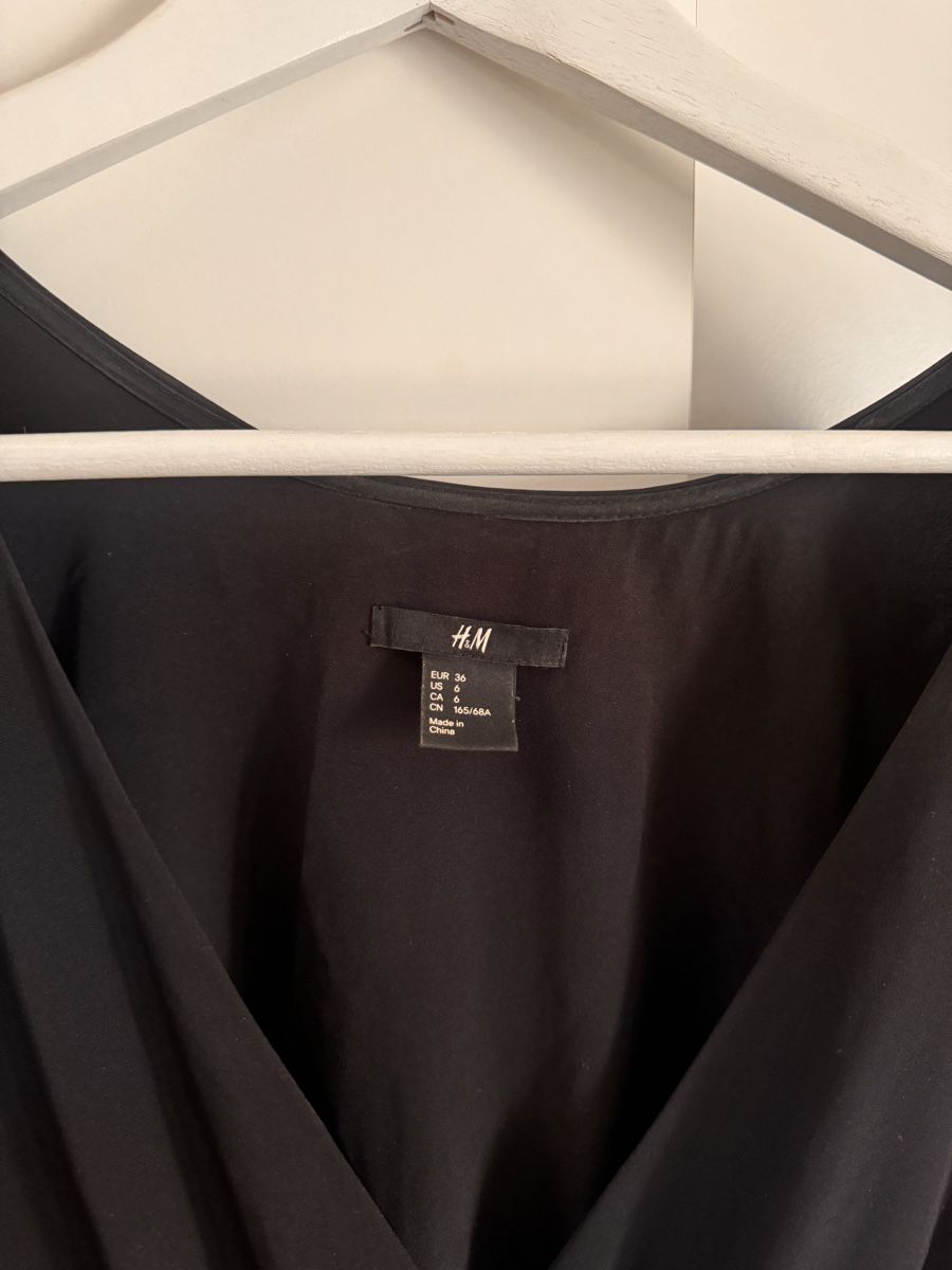 H&M Tute: Schwarzer Jumpsuit H&M 36 – Nuovo (secondo la descrizione) da Richterswil venduto da Manu55555 1