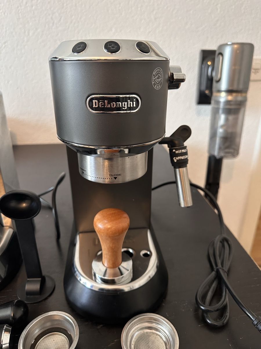 De'Longhi Macchine per caffè & Macchine per espresso: DeLonghi Dedica complete barista set – Usato da Uster venduto da sil_6ndz 1