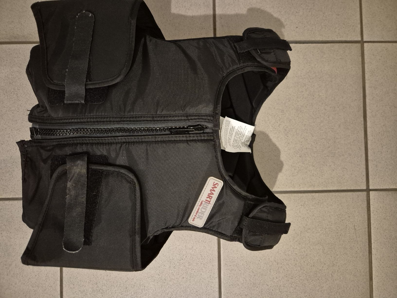 Decathlon Gilet & Giacche: Gilet d'équitation – Usato da Granges-Paccot venduto da smo_dp89 2