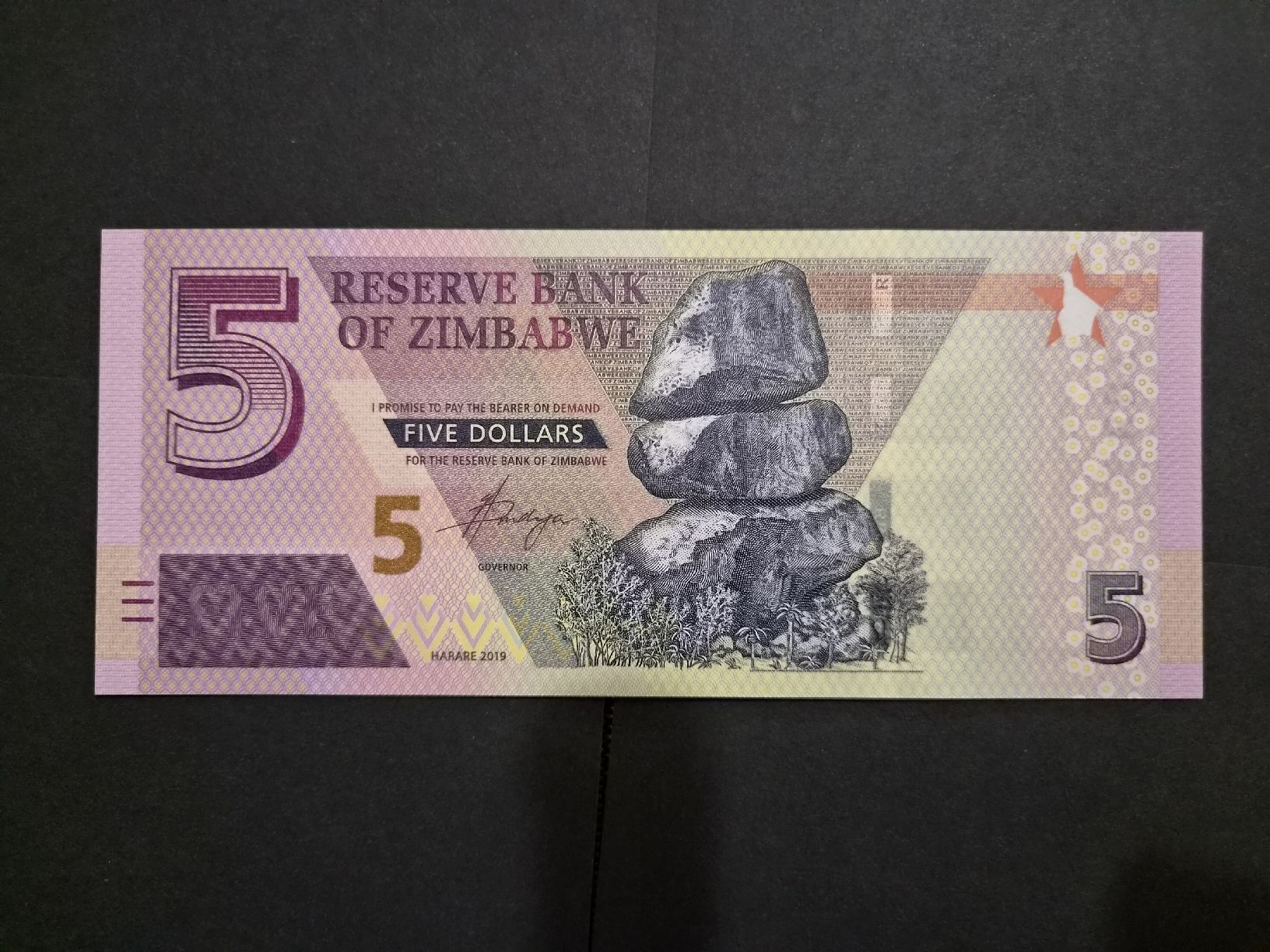 Banconote: Zimbabwe 2019 5 dollars PW102 UNC – Nuovo (secondo la descrizione) da Versoix venduto da rucio 1