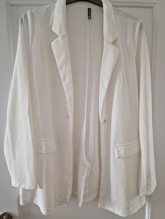 Weisser  Blazer, Grösse L, Top Zustand!