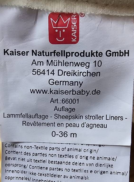 Kinderwagen: Lammfellauflage  – Gebraucht aus Balzers von sanad 1