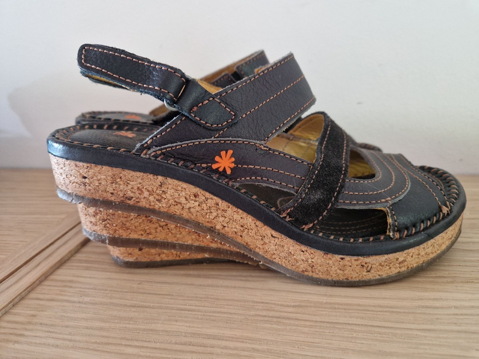 Art Scarpe da donna: Art Sandale schwarz Leder 38 – Usato da Lichtensteig venduto da Cocabana_16 1