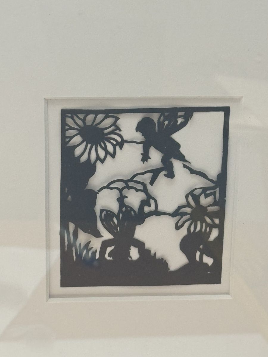 Grafiken & Lithographien: 4 Scherenschnitte hinter Glas arrangiert 44x32 cm – Gebraucht aus Grenchen von swiss.antiques 3