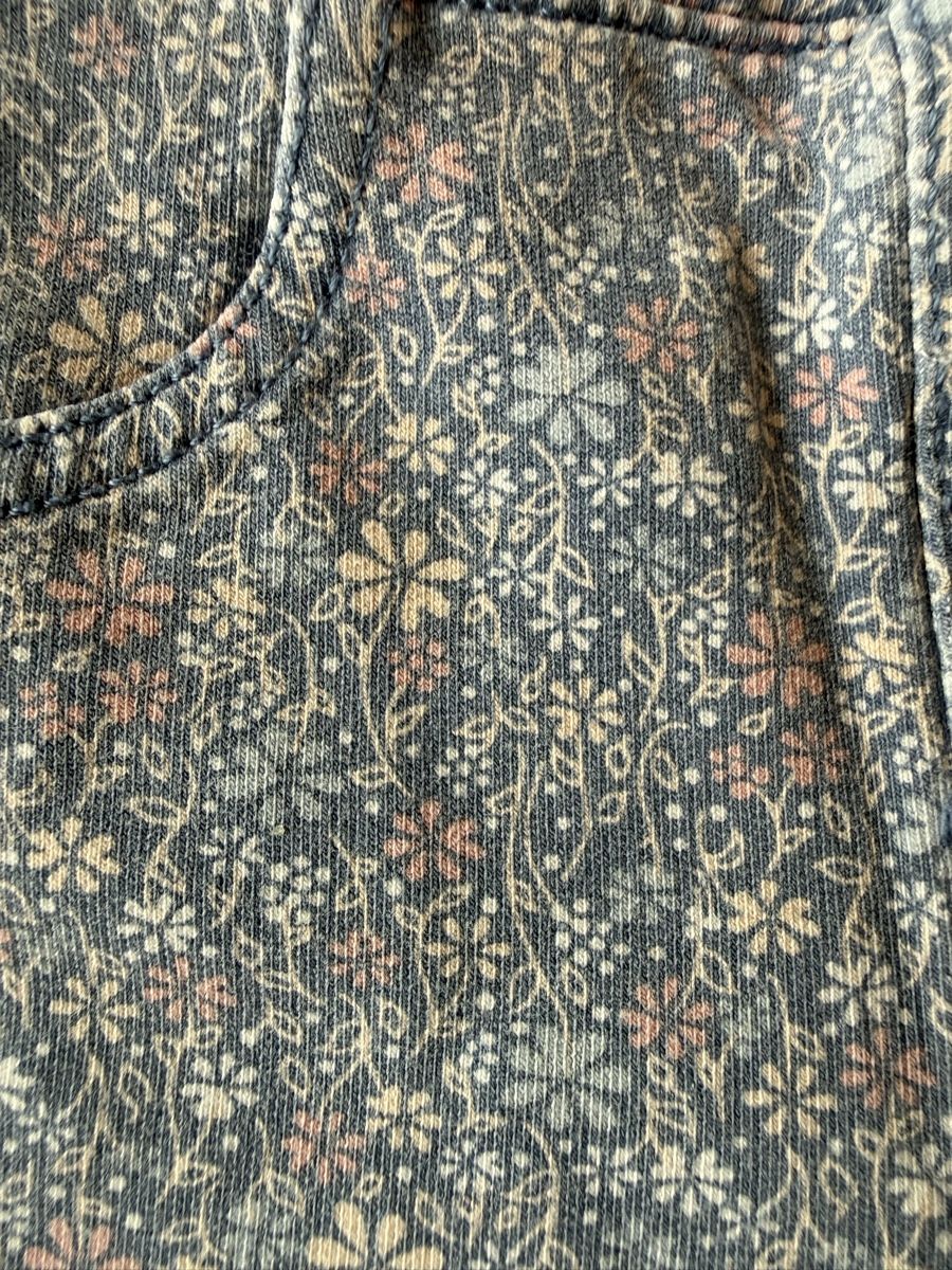 Pantaloni: Blumen Jeggins Grösse 68 – Usato da Pragg-Jenaz venduto da gobrist 2