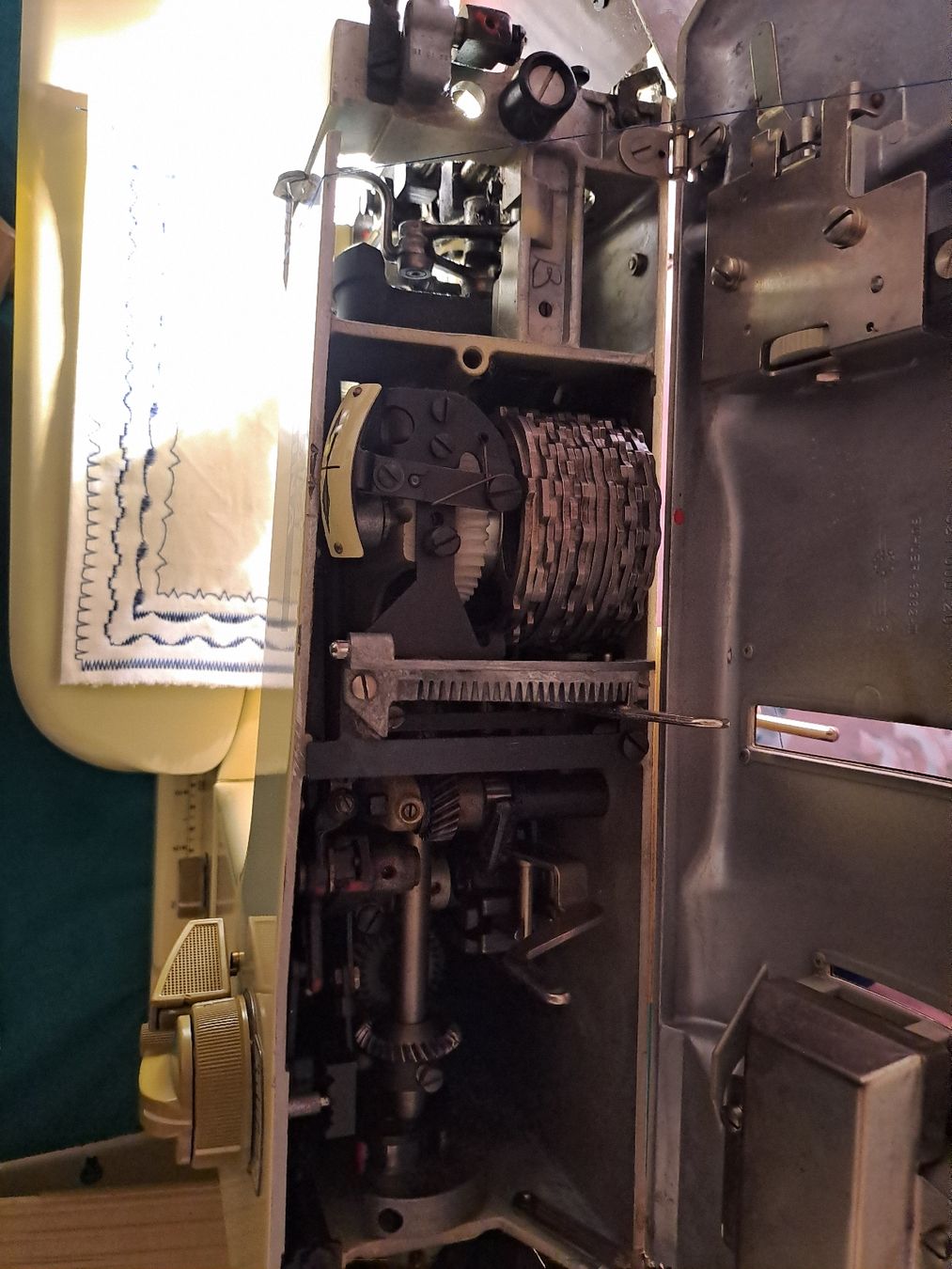 Bernina Nähmaschinen: Bernina 730 record – Gebraucht aus Belp von amalija 2