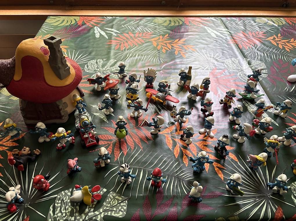 Schleich Statuette: 50 Schlümpfe mit Schlumpfhaus – Usato da Belp venduto da gangeles 1
