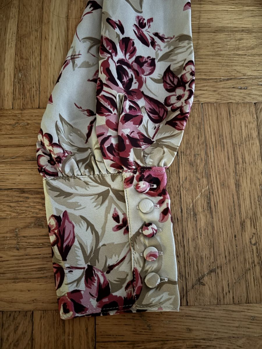 Camicette: Bluse Blumen beige Gr. M – Usato da Wettingen venduto da Hasta80 2