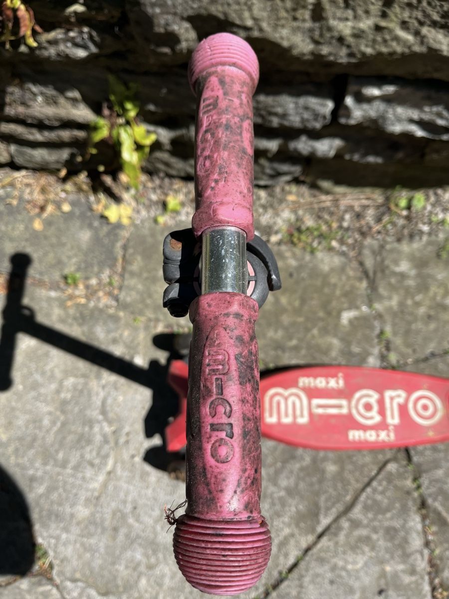 Micro Kickboard: Micro Maxi Tretroller, gebraucht, rot – Difettoso da Zürich venduto da zimdom11 2