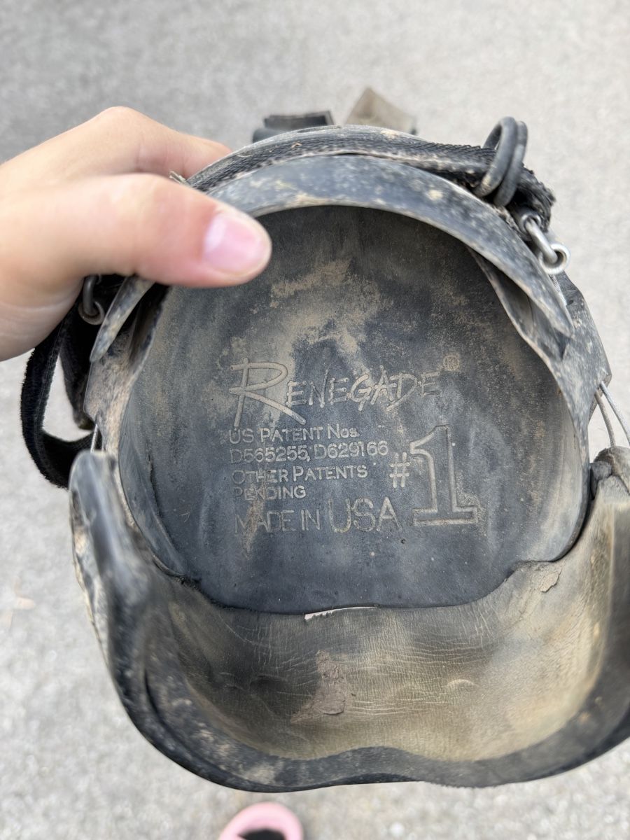 Scarpe per cavalli: Hufschuhe Renegade – Usato da Rumendingen, Schweiz venduto da fab_xv2z