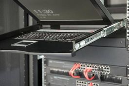 Rack Server Monitor / Mouse / Keyboard