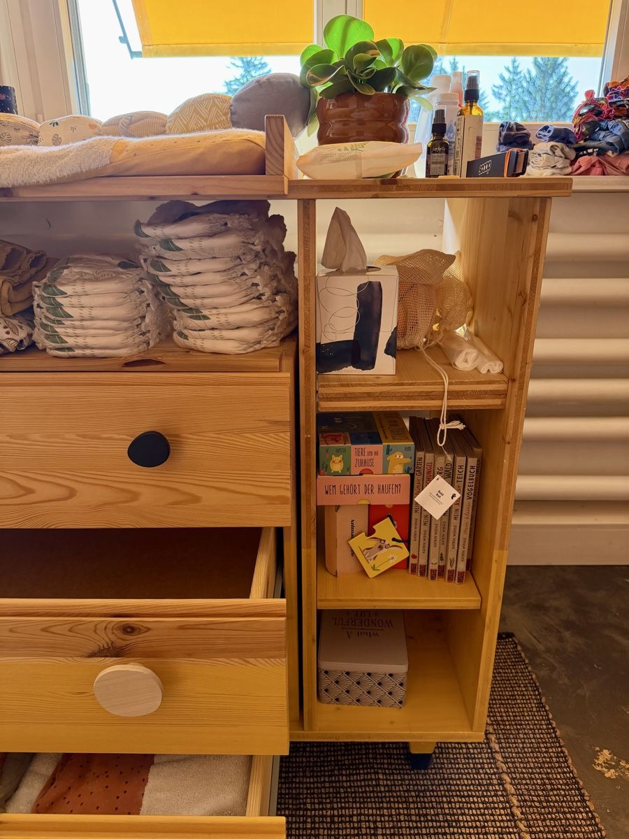 Wickeltisch & Zubehör: Wickelkommode Wickeltisch mit Schubladen – Gebraucht aus Biel/Bienne von scisala 4