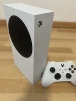 Xbox Series S avec manette et cables