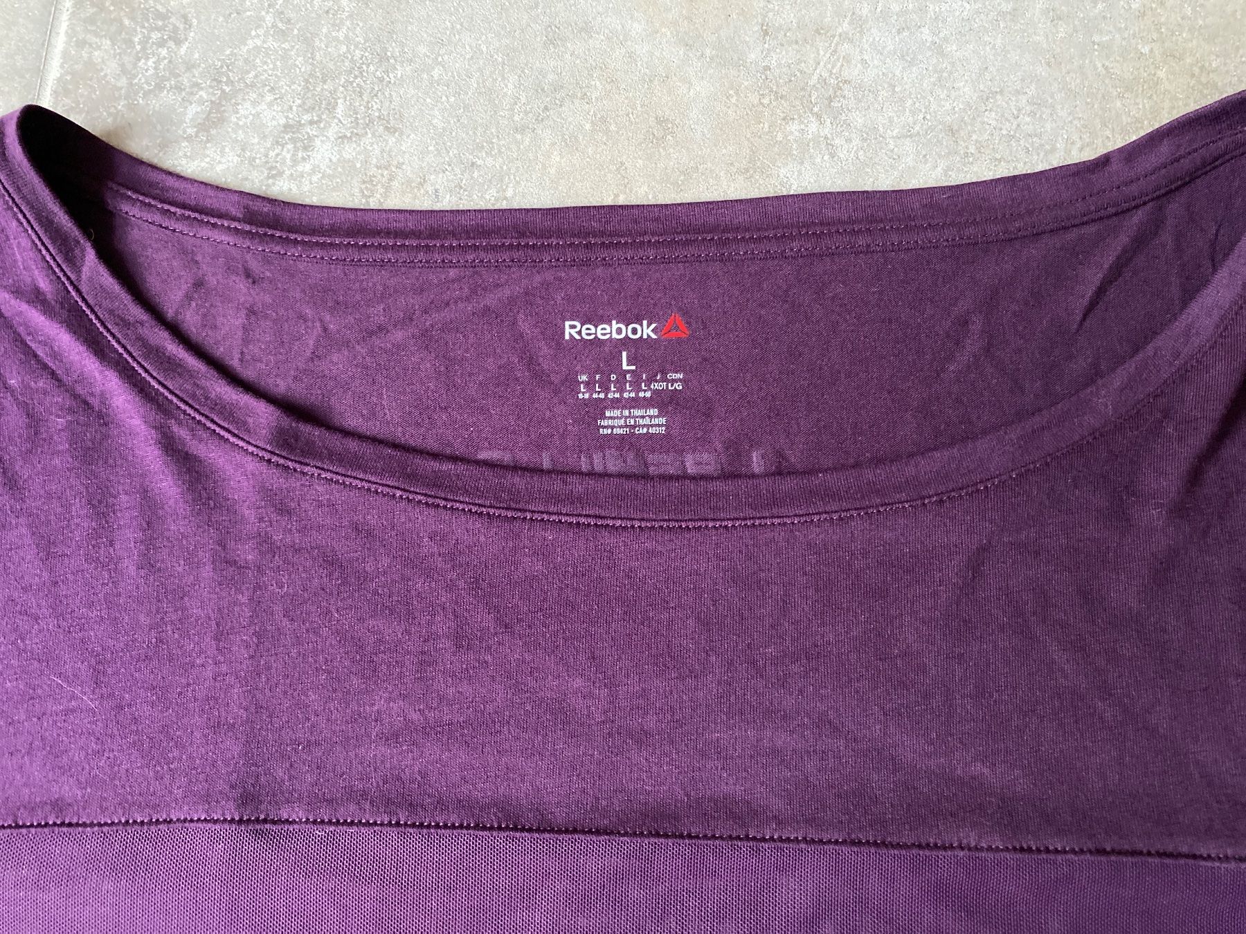 Reebok T-shirt: Sport Shirt – Nuovo (secondo la descrizione) da Bülach venduto da Jackybabue 3
