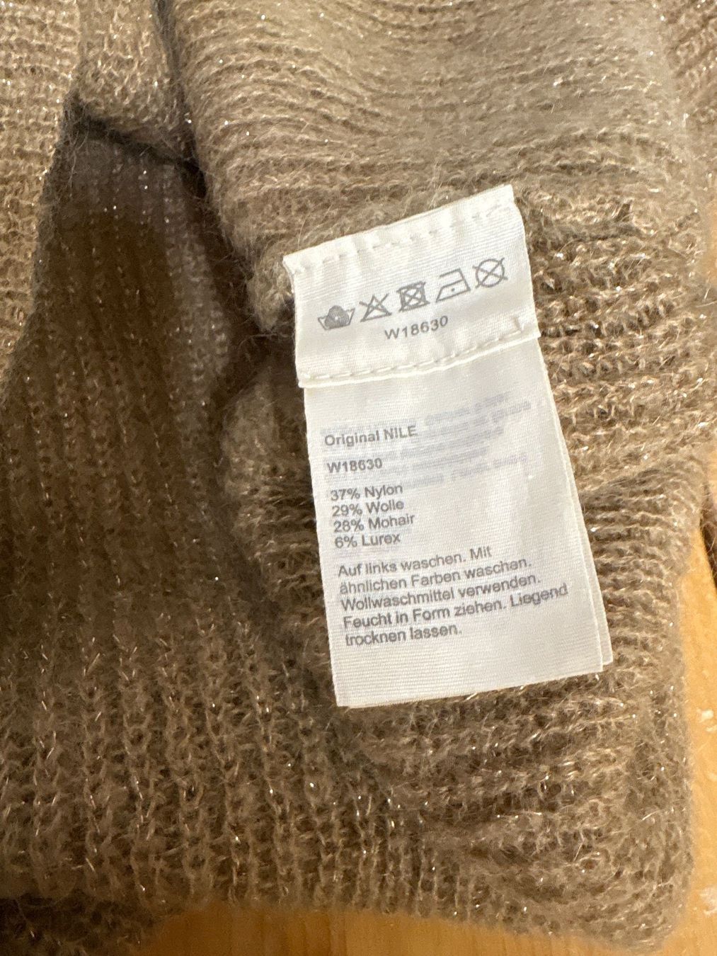Nile Lotti di vestiti: Tolles Set Pullover Jacke Nile XS – Nuovo (secondo la descrizione) da Maienfeld venduto da 8796 8