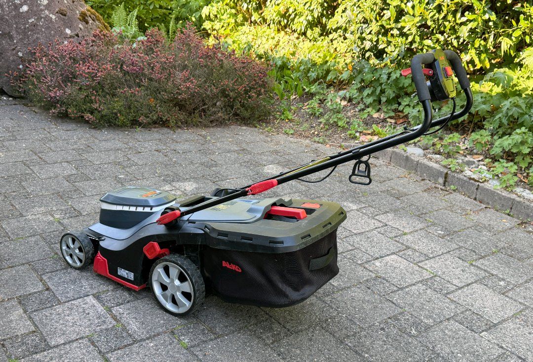 Rasenmäher: Rasenmäher – Gebraucht aus Wallisellen von 3_M 2