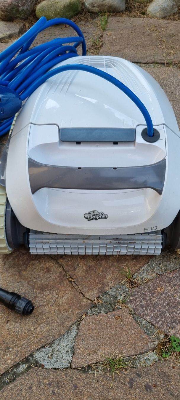 Dolphin Schwimmbad-Zubehör: Poolroboter Dolphin E10 – Gebraucht aus Weiningen ZH von rke_95tf