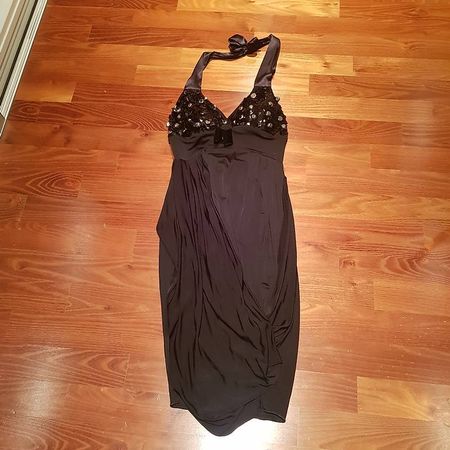 Elegantes Damenkleid in schwarz