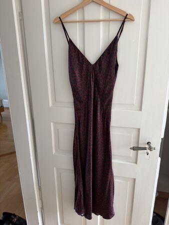 Saintbody size S