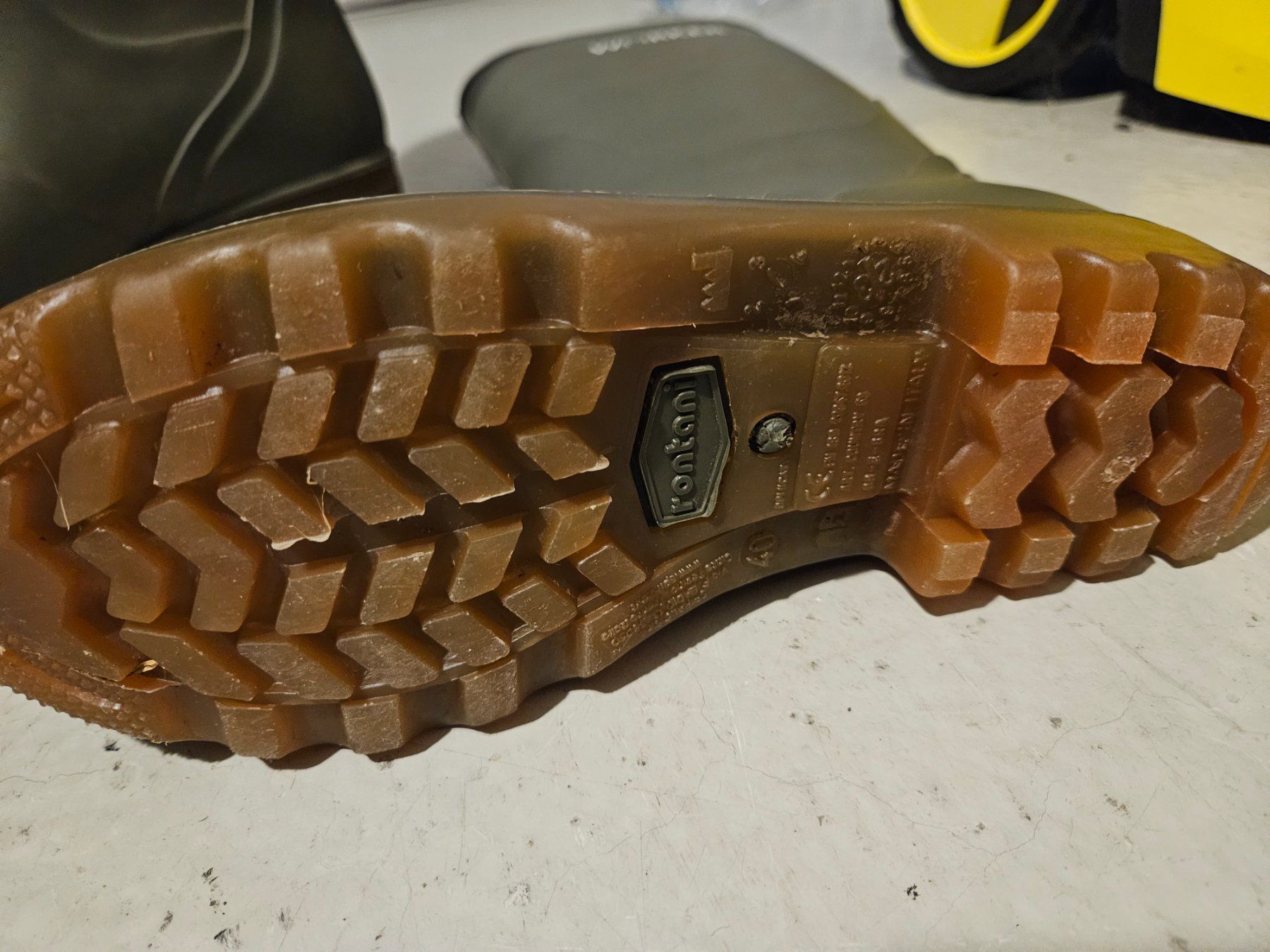 Scarpe da uomo: Gummistiefel Worker oliv Grösse 40 – Nuovo (secondo la descrizione) da Embrach venduto da Lilly2021 1