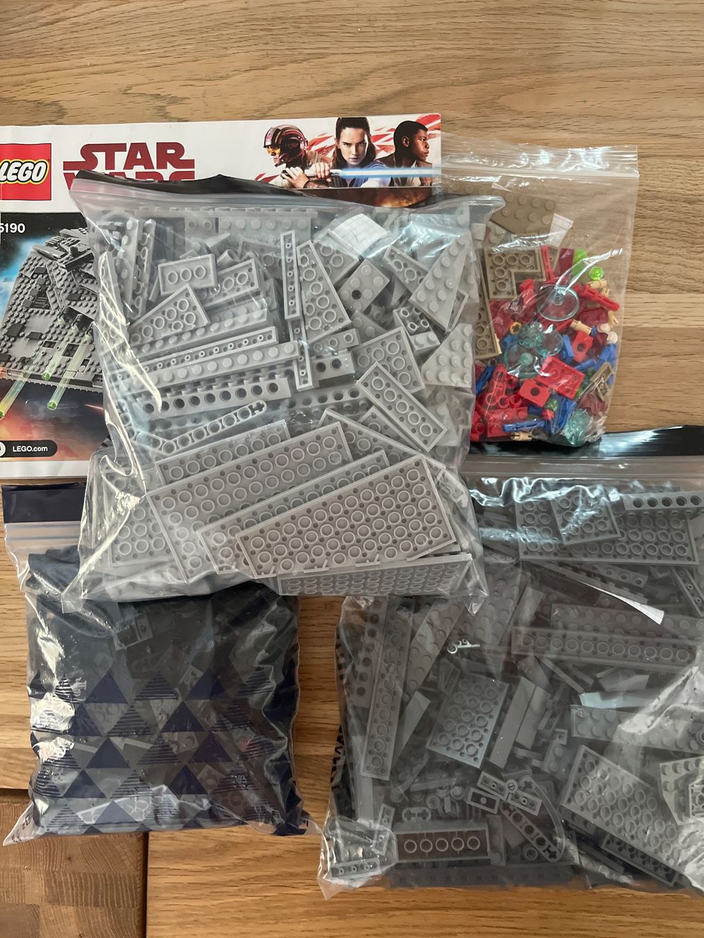 Lego Giocattoli: Lego Star Wars Set 75190 First Order Star Destroyer – Usato da Wimmis venduto da Aluethi 1