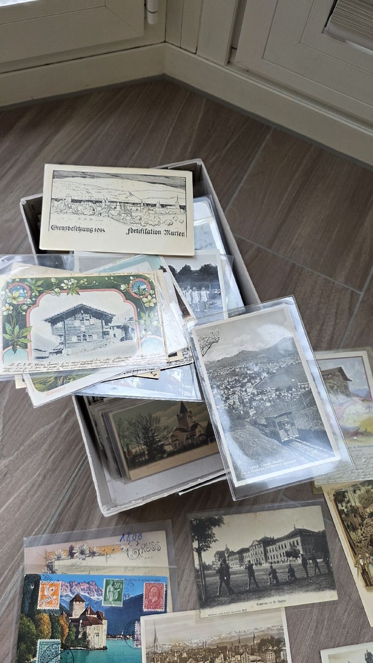 Cartoline postali: Schweizer Ansichtskarten ca 450 bis 500 st. mit Potenzial ! – Usato da Reichenburg venduto da ibiza18