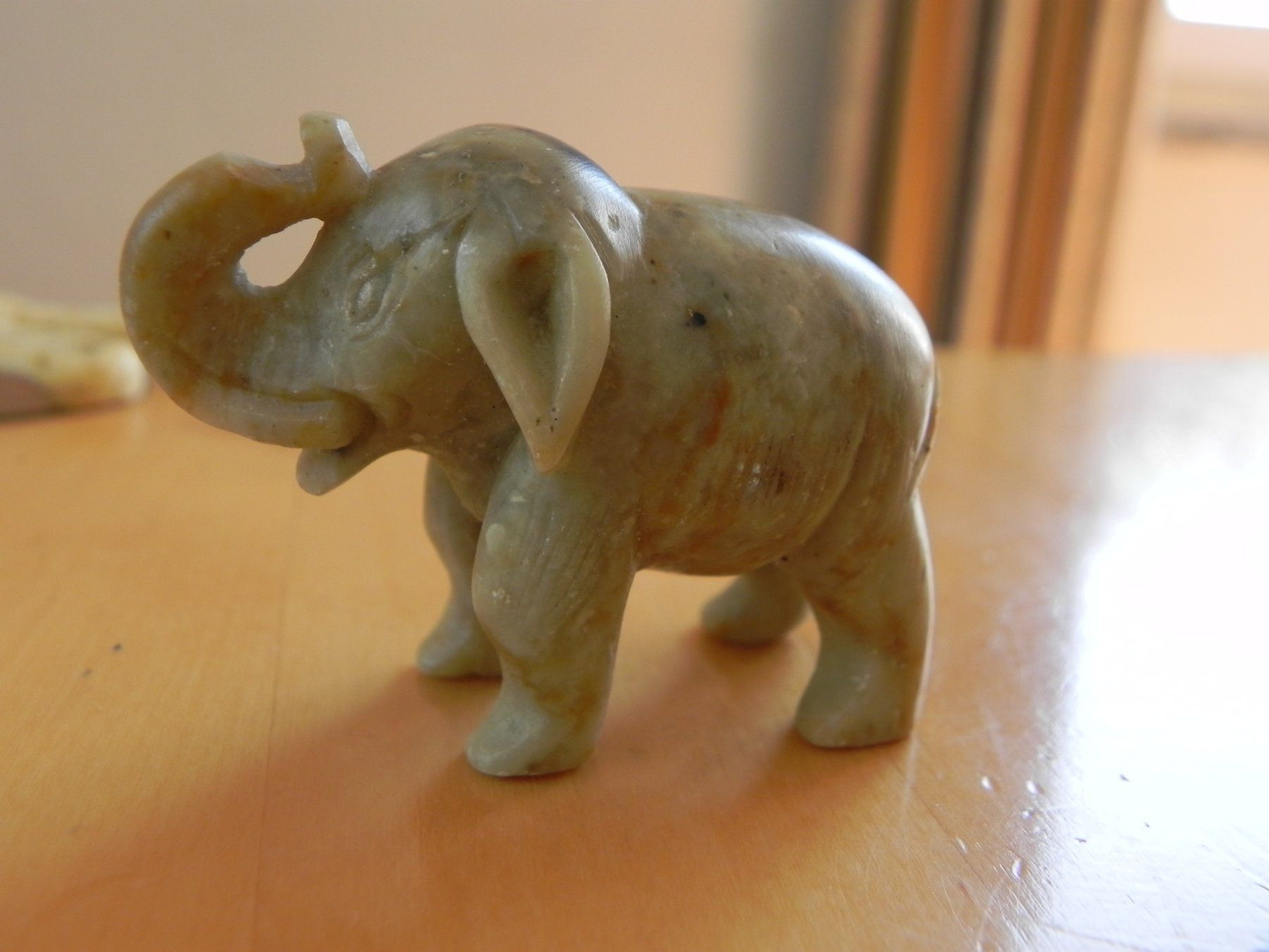 Statuette: Elefantenfigur aus Stein Set 2 Stk Elefant – Usato da Stallikon venduto da pcerny16 1
