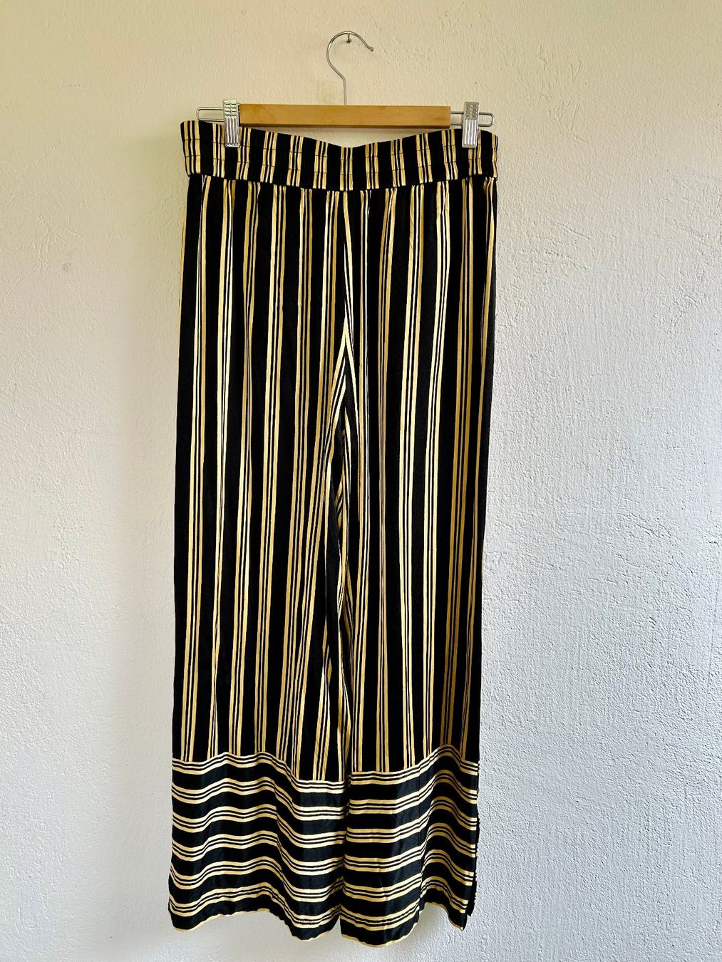 Malene Birger Pantaloni: BY MALENE BIRGER / Hose (Gr.36) – Usato da Dietlikon venduto da Mankai 1