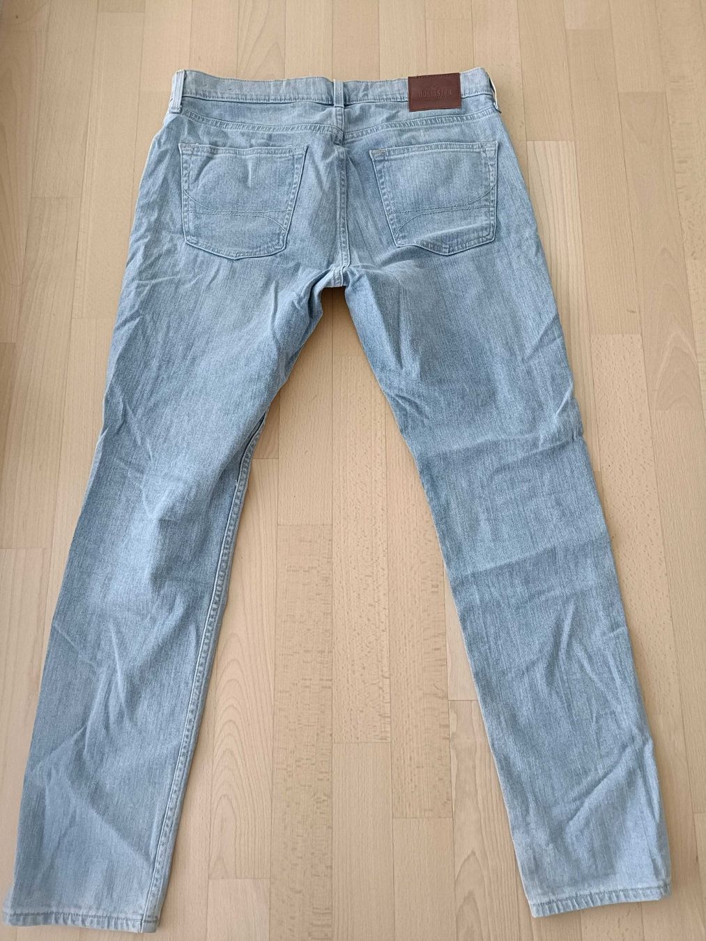 Hollister Jeans: Hollister - Jeans - W33 L32 - hellblau – Usato da Zumikon venduto da dwl_j987 1