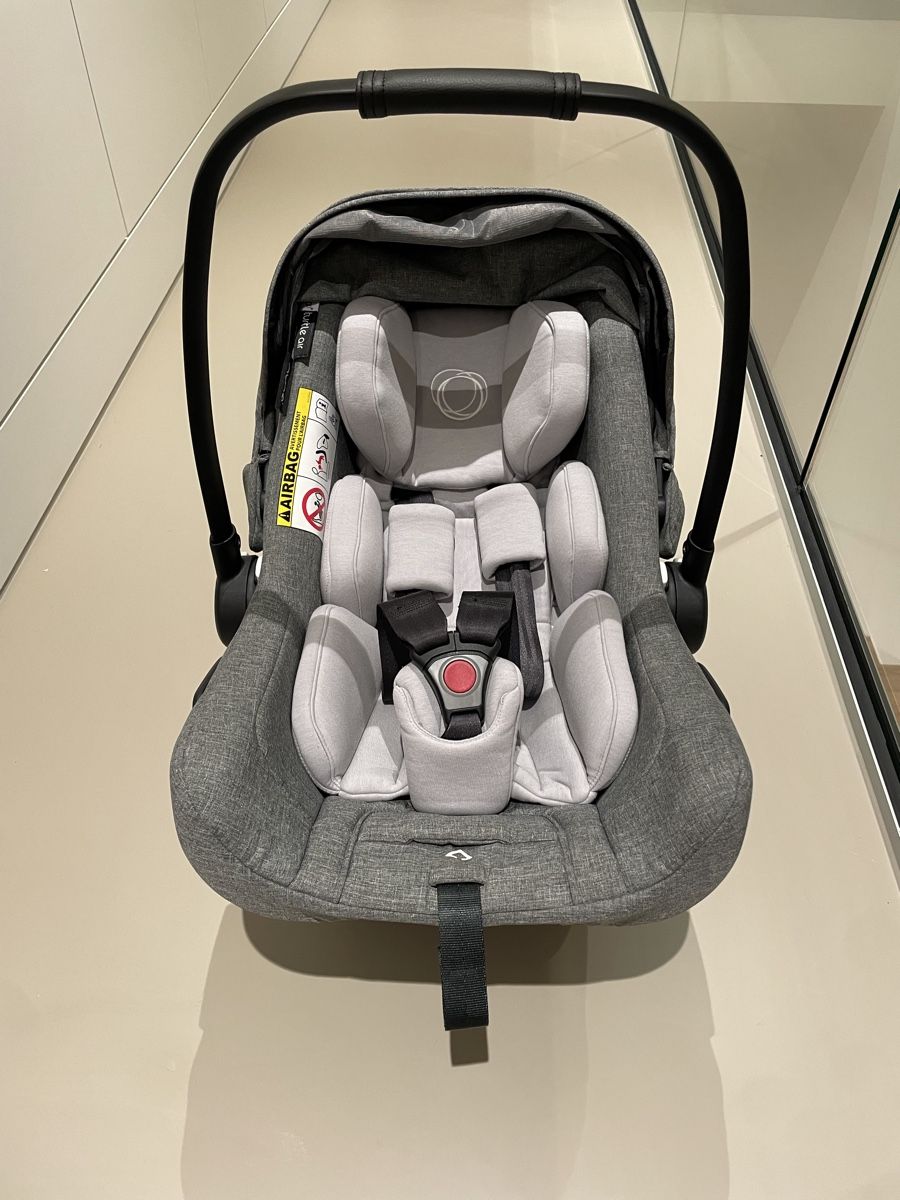 Bugaboo Seggiolini per auto: Bugaboo Turtle Air Autositz inkl. 360 ISOFIX – Usato da Chur venduto da Finnish 1