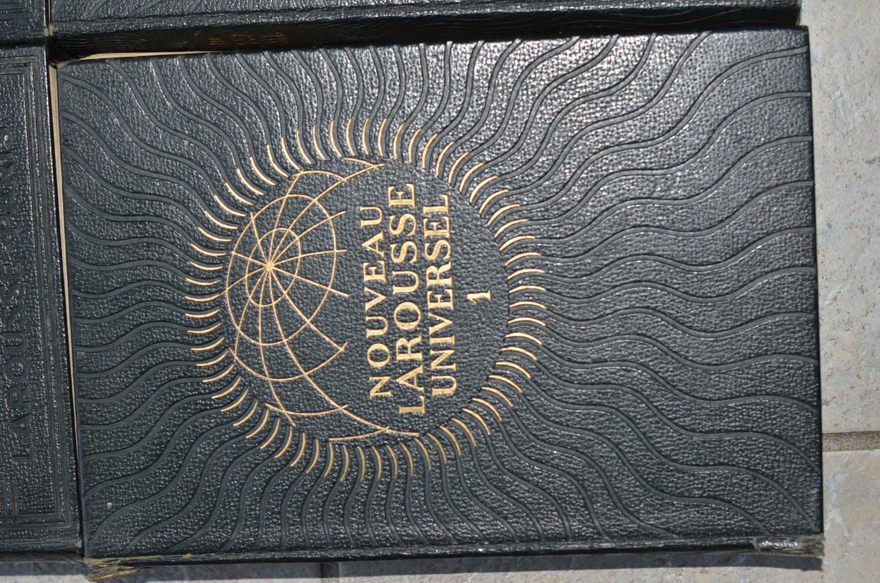 Bücher: LAROUSSE universel 1948/1949, encyclopédique 1936/1937 – Gebraucht aus Renan BE von myc_l5d6 4