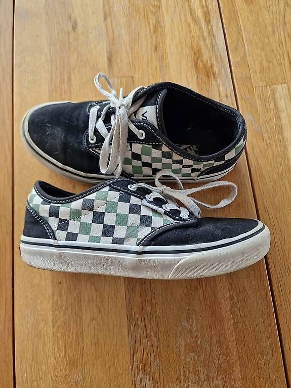 Scarpe per ragazzi: Kinderfreizeitschuhe Vans (Gr. 34)  – Usato da Zürich venduto da Rip2