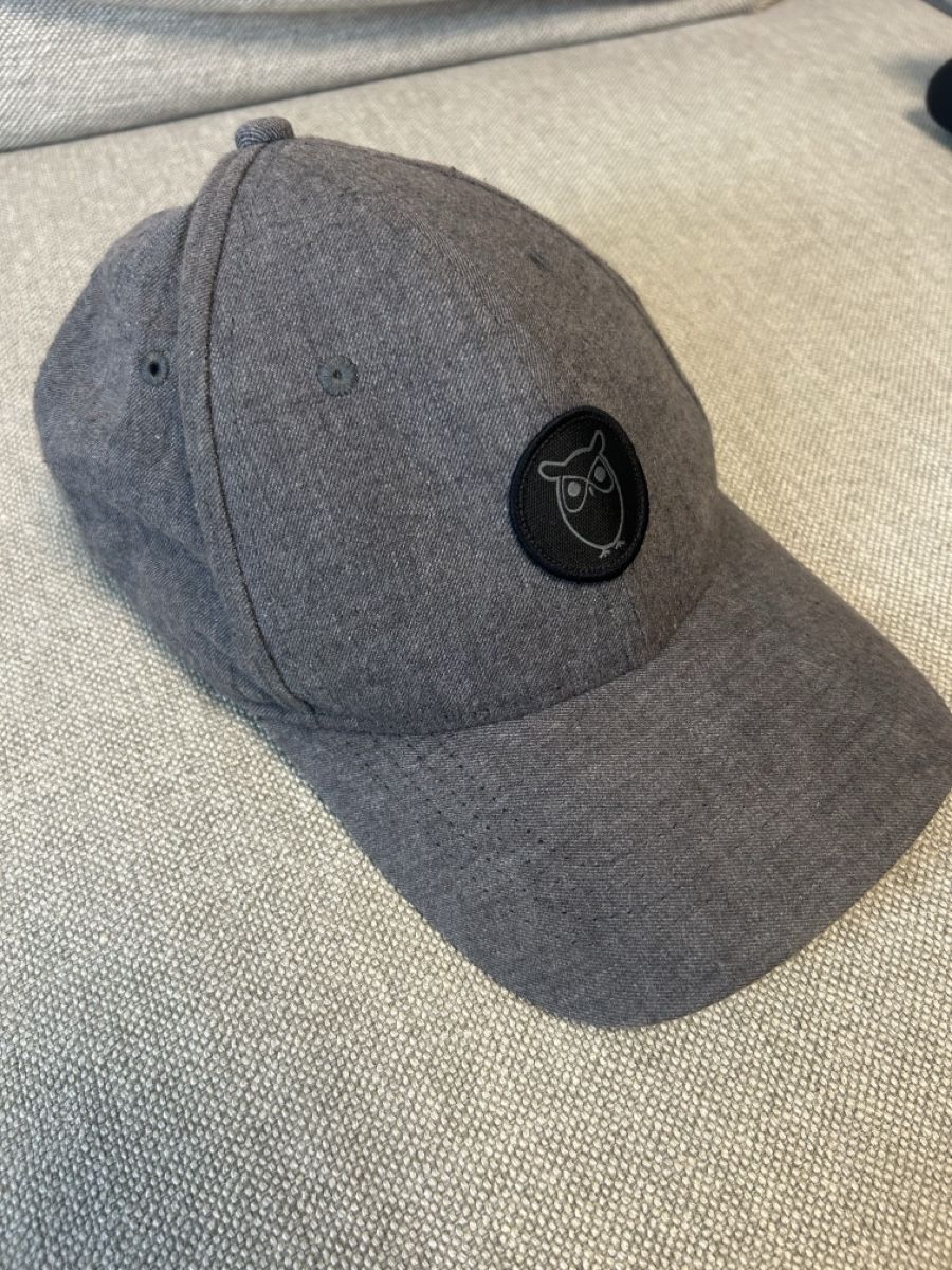 Sonstige Kleidung & Accessoires: Cap Baseballkappe grau mit Eulen Logo – Gebraucht aus Zürich von hatykb