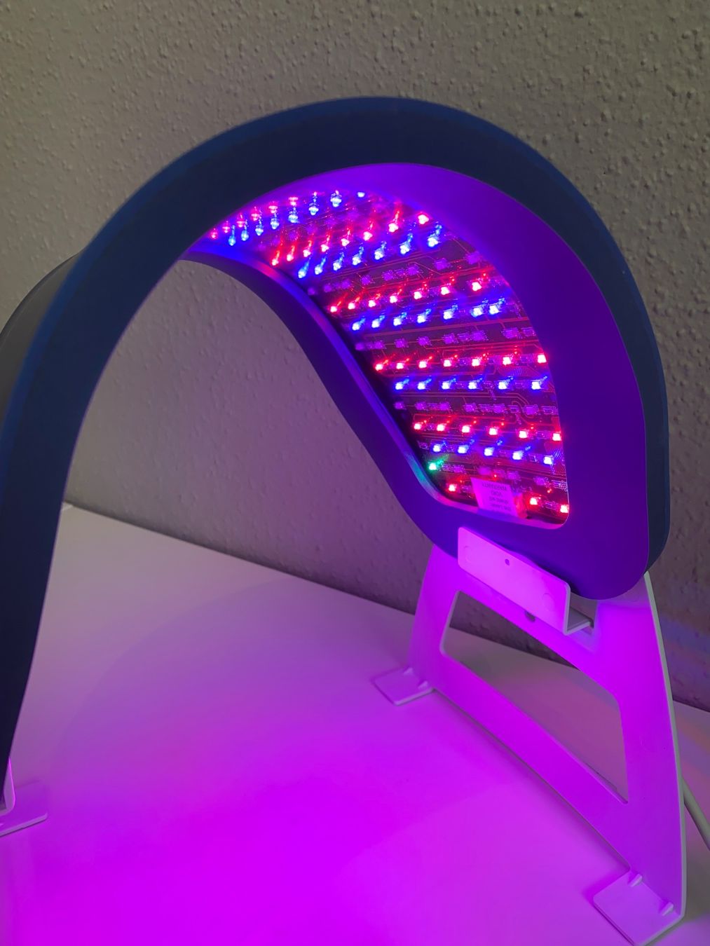 Cura del viso: LED Face Licht Celluma Rot- und Blaulicht – Usato da Gockhausen venduto da LunaCa 1