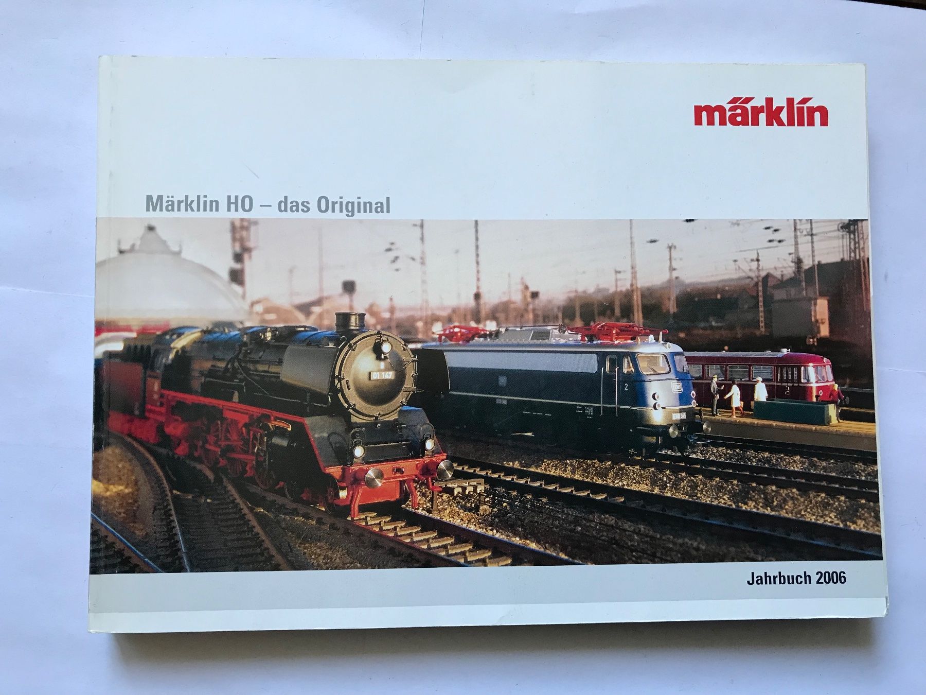 Märklin Modelleisenbahnen: märklin katalog 2006 – Gebraucht aus liestal von makai05