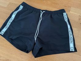 Coole Calvin Klein Bade-Shorts für Junge Männer Grösse L