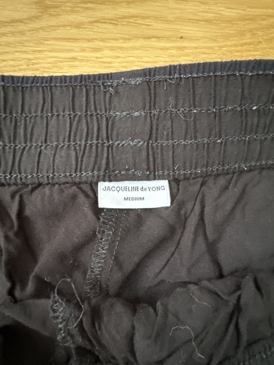 Pantaloni: Kurze Hose mit Spitzendetail Gr. M – Nuovo (secondo la descrizione) da Thun venduto da Vans_98 2