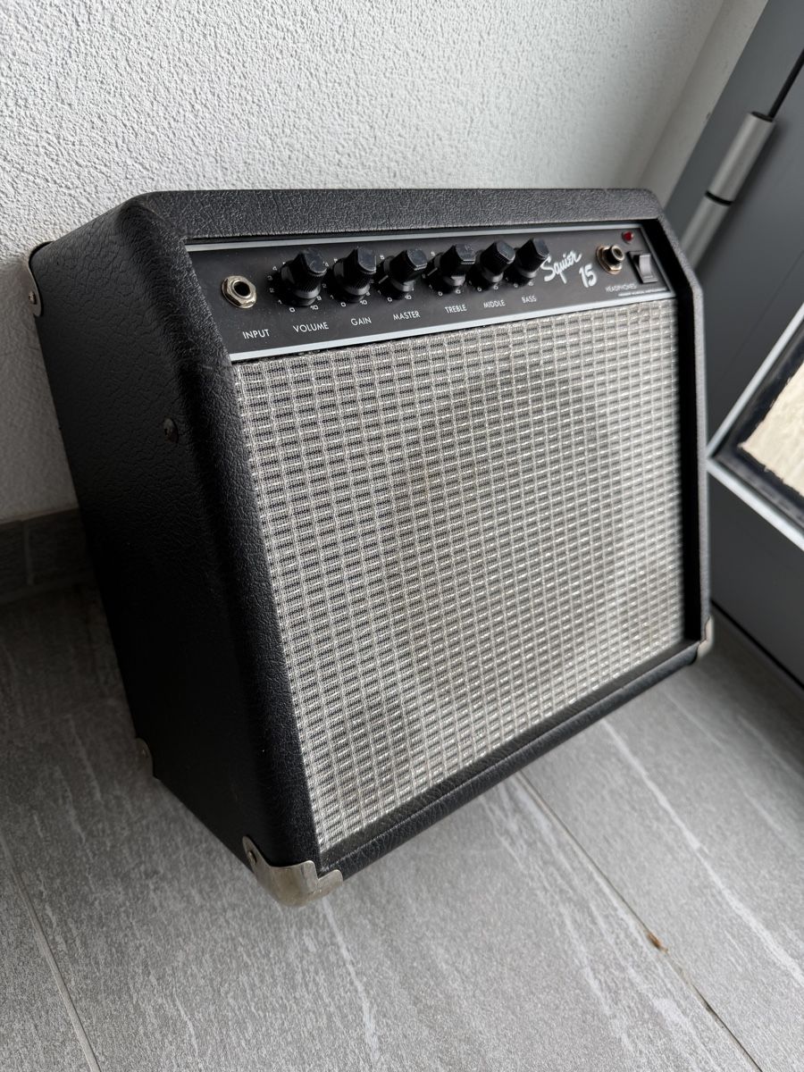 Squier Strumenti musicali: Fender Squier 15 – Usato da Hauptwil venduto da musikboerse 2