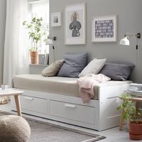 BRIMNES Tagesbett mit 2 Matratzen  – Sehr guter Zustand