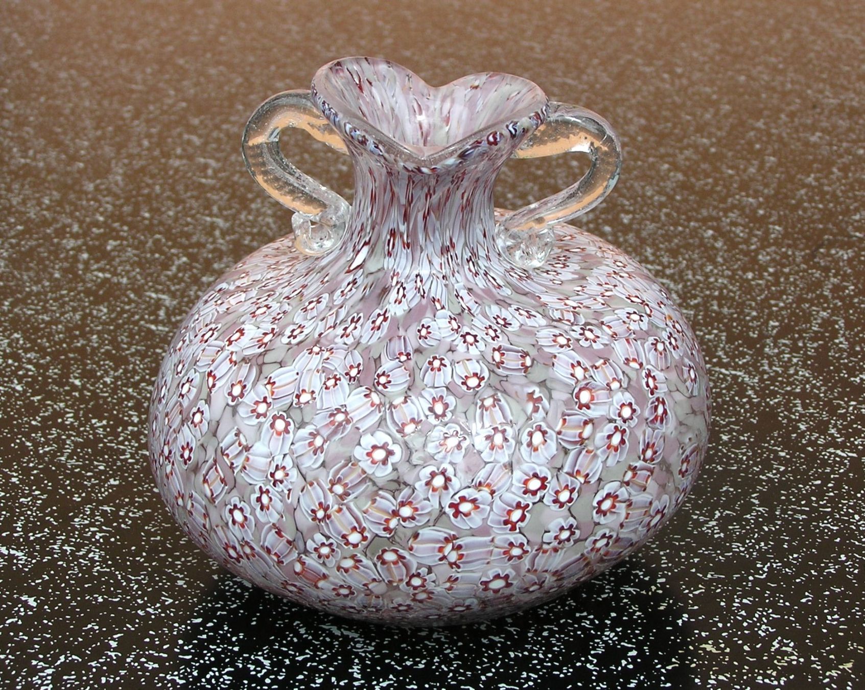 Murano Vasi & Recipienti: MURANO MILLEFIORI HENKELVASE VASE – Usato da Grenchen venduto da Antique-hunter