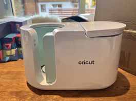 Cricut Mugpress (Sublimation) inkl. Tassen & Folien